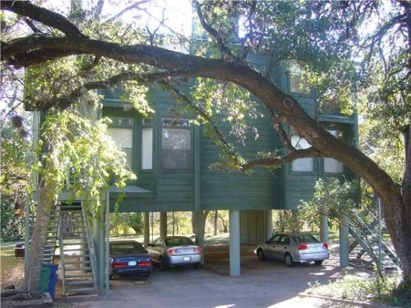 Indio Drive sober living apartments, South Austin